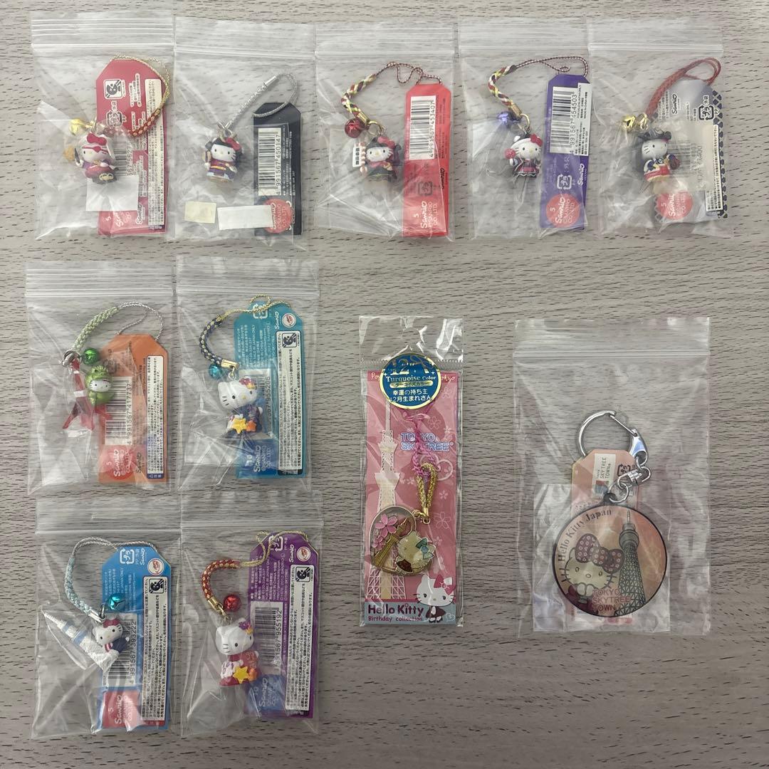 【Sanrio】Hello Kitty　ご当地キティ　アクセ　ジャージ　etc