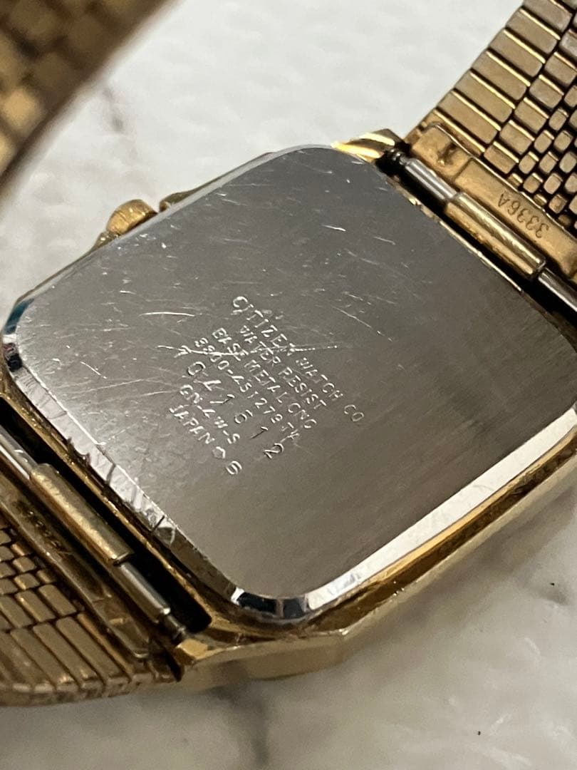 ★CITIZEN スクエア(角型)。1980年代前後製造。ヴィンテージ。動作品。