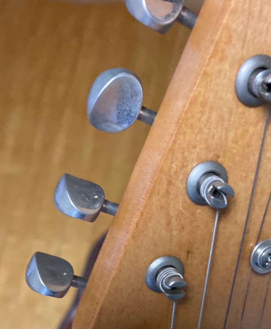 着払いです！ストラトキャスターstratcaster