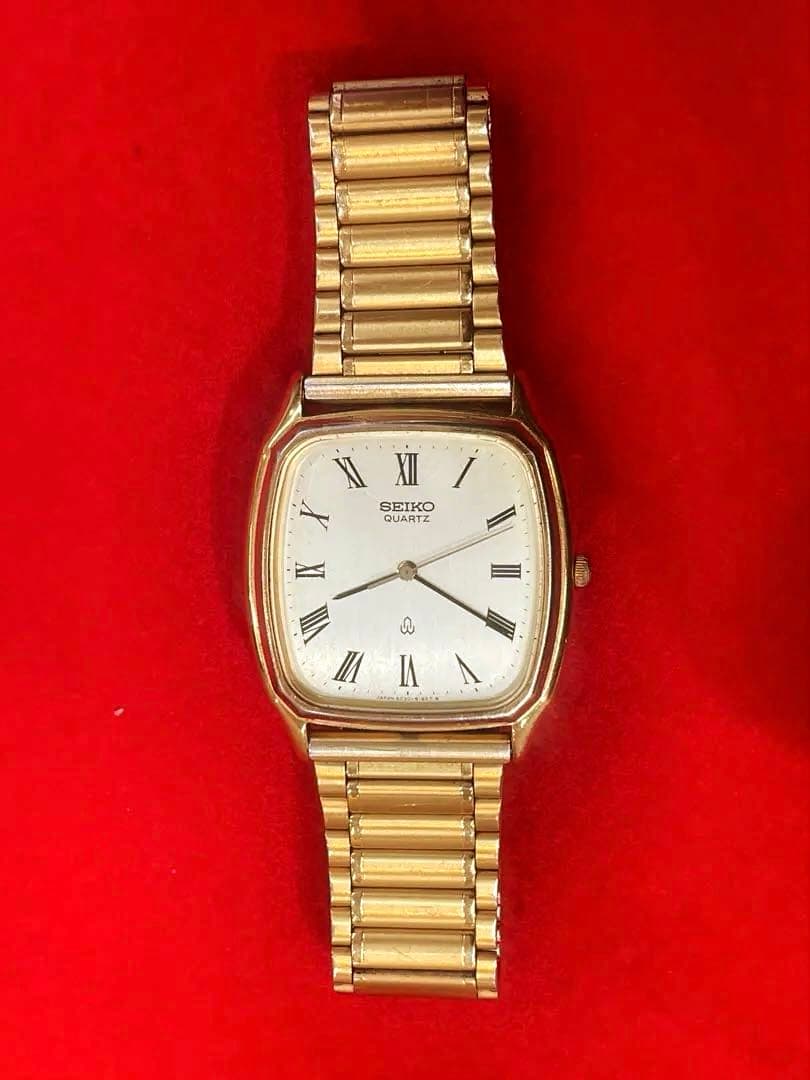 ビンテージSEIKO クォーツ 腕時計 スクエア型クラシカルデザイン