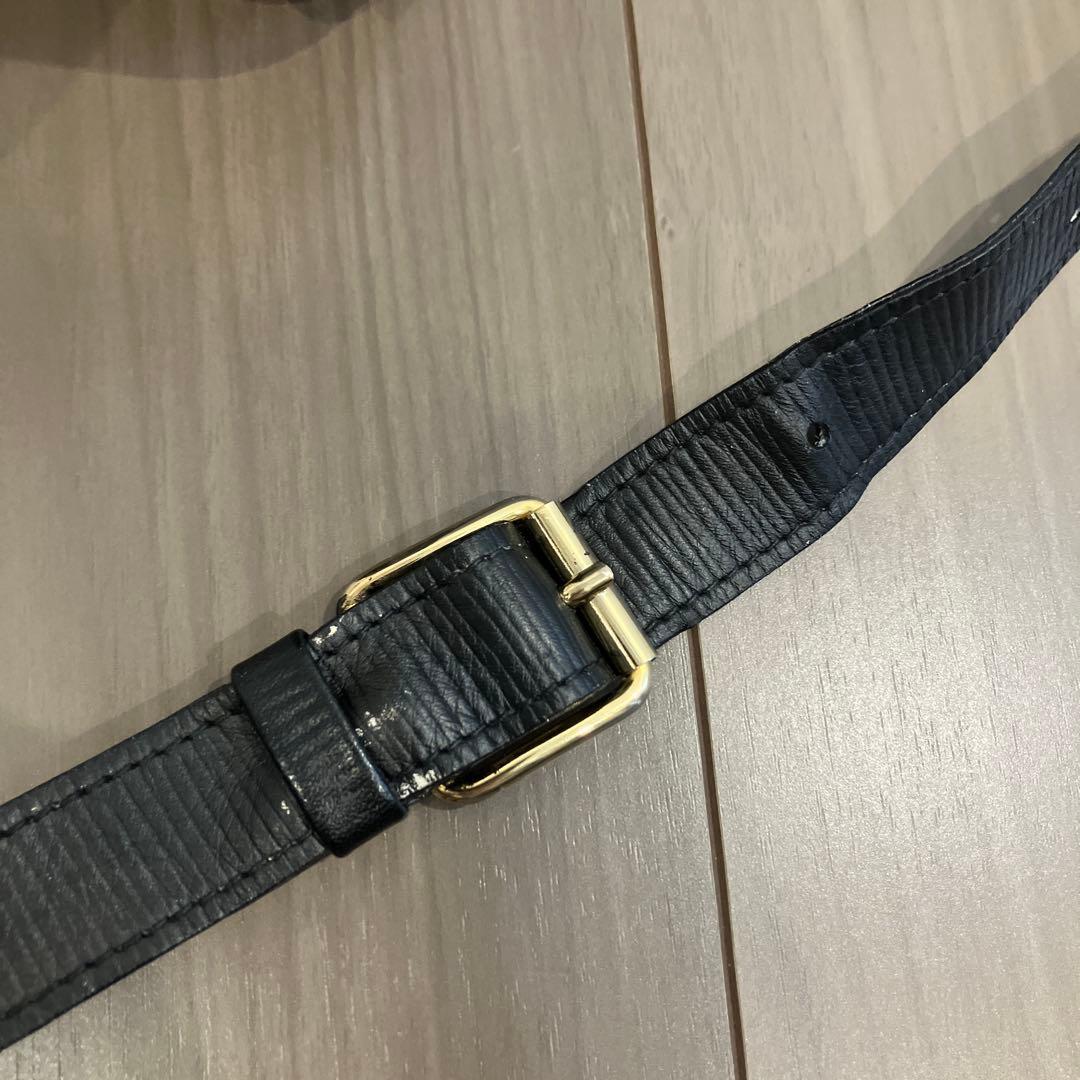 FENDI フェンディ ショルダーバッグ クロスボディ 肩掛け 斜め掛け 黒