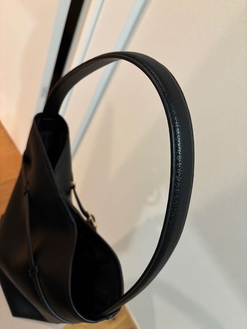 スローブイエナ　ベルトスクエアトートバッグ　ブラック