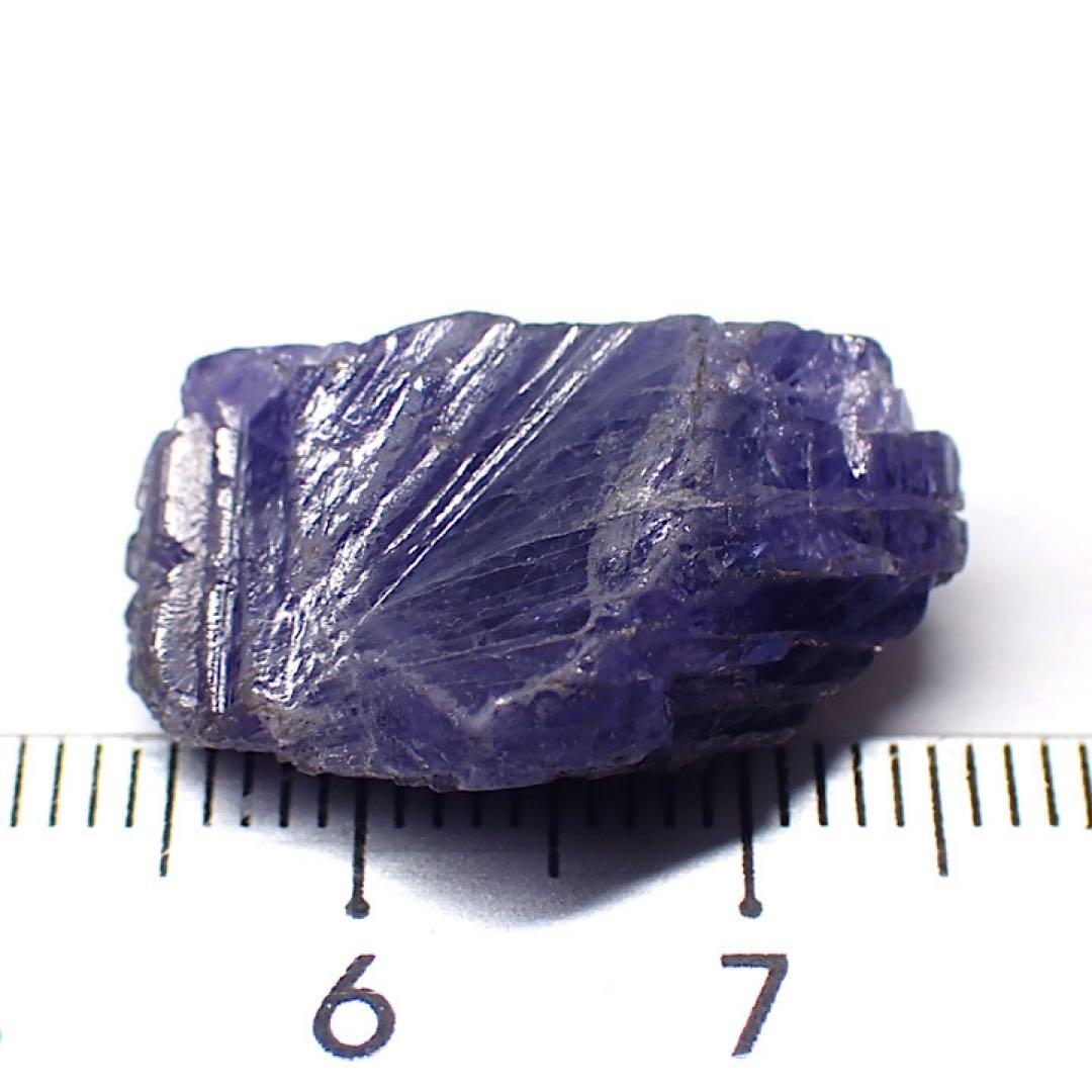 タンザニア メレラニ産 タンザナイト＆プレナイト共生 タンザニア