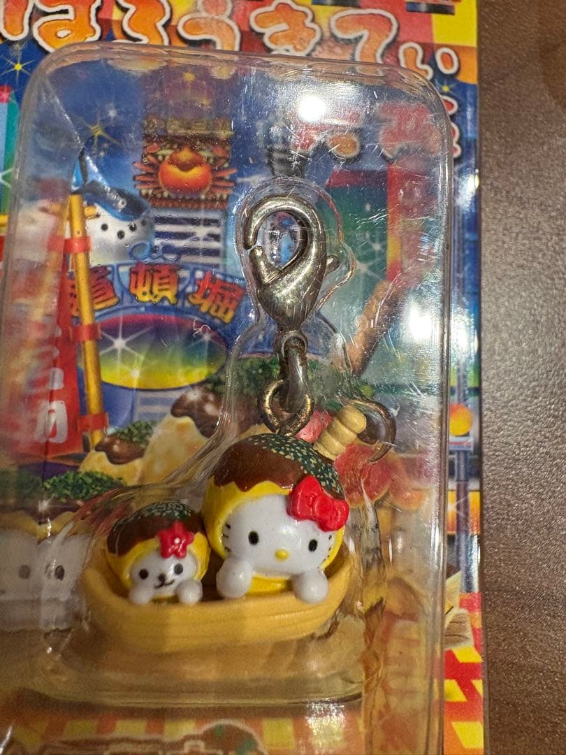 サンリオ　ご当地ハローキティ　ファスナーマスコット　根付けストラップなど32点