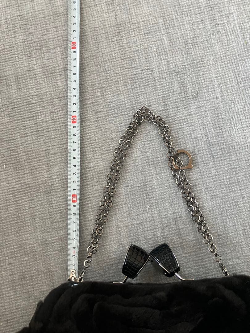 Ferragamo パーティーバッグ 黒 ファー　リザード　ミンク