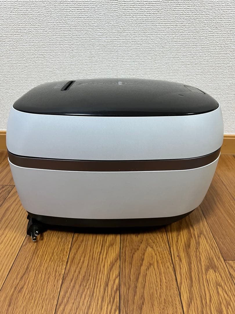 M*n様 動作品 タイガー JPG-X100 土鍋圧力IH炊飯ジャー 炊飯器