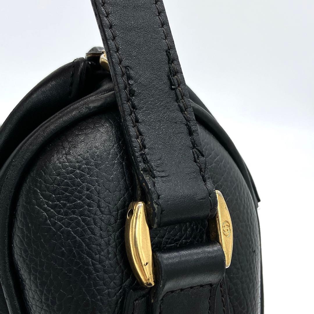 【GUCCI】ショルダーバッグ　インターロッキング　レザー　ブラック