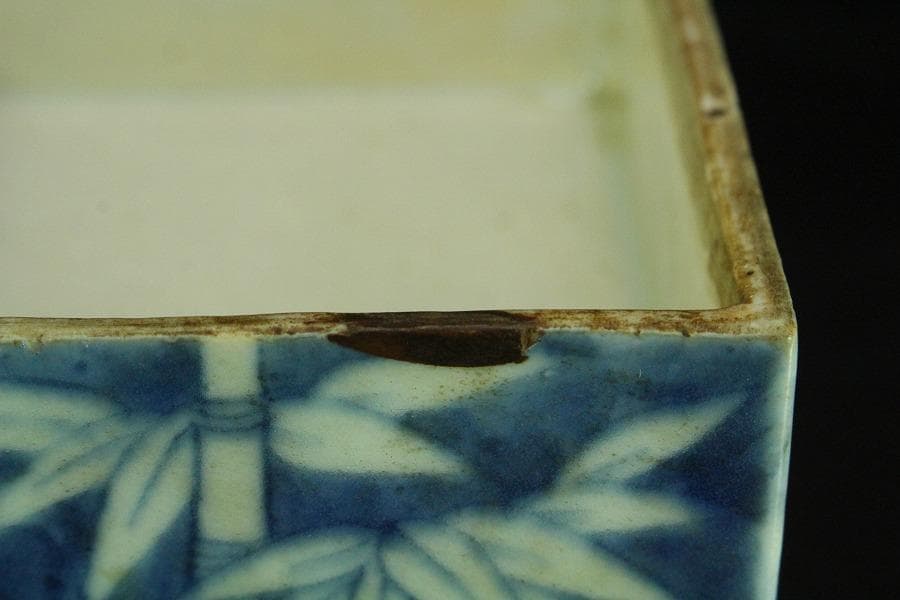 中国美術 青花 白抜 笹紋 段重 高18.5cm 清(K-LC670)