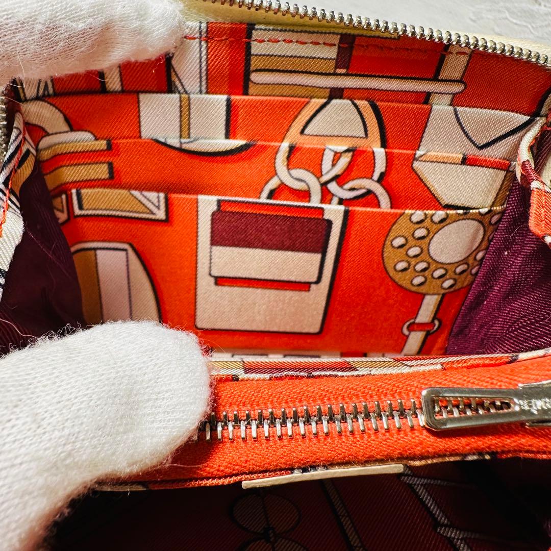 エルメス　アザップ　 シルクインコンパクト　ホワイトケース