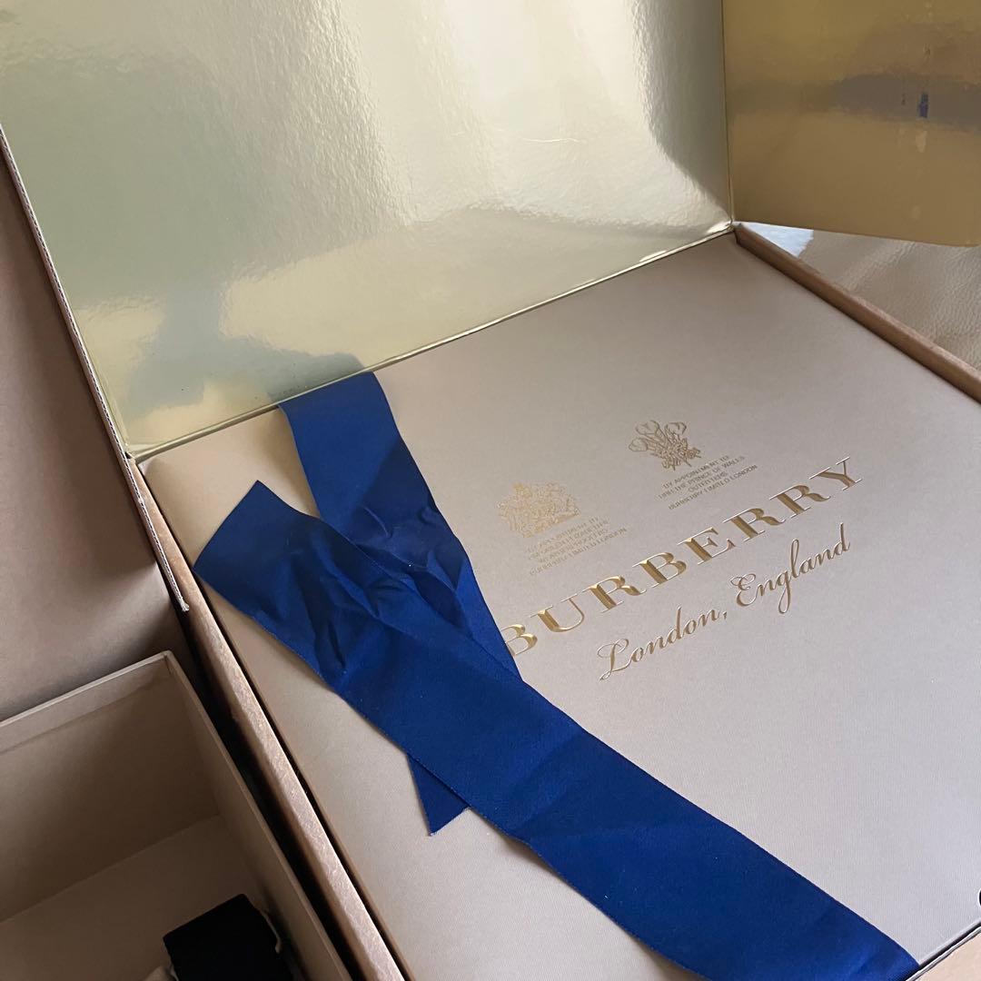 バーバリー　訳あり　タグ付き未使用　2WAY 保存袋　化粧箱　ビジネス　トート