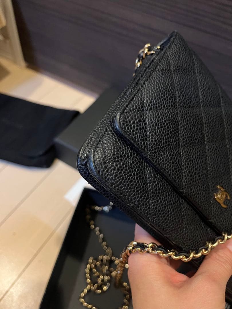 正規品　CHANEL チェーンウォレット　ショルダー　キャビアスキン　ゴールド