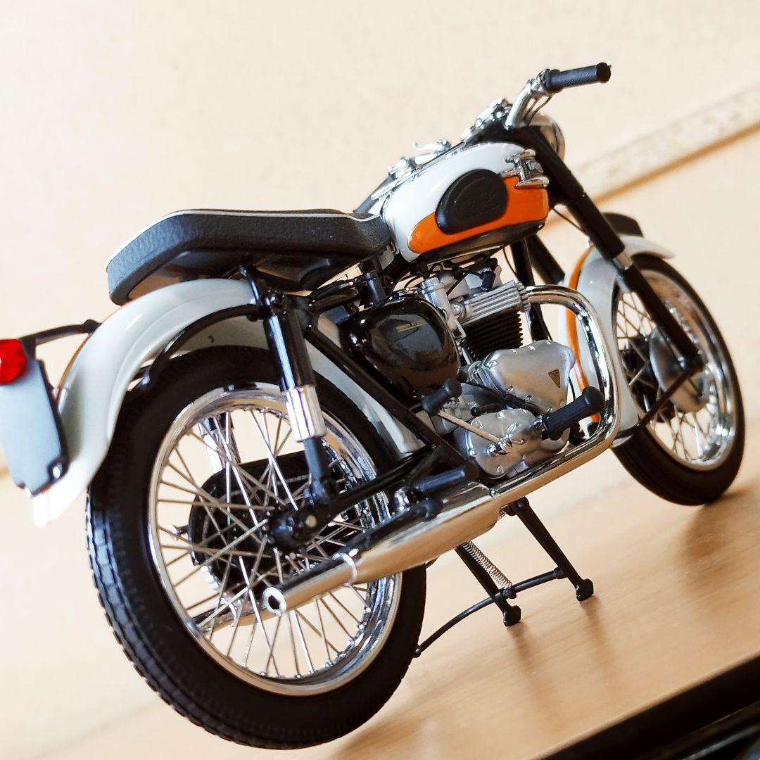 MINICHAMPS Triumph Bonneville 650 - メルカリ