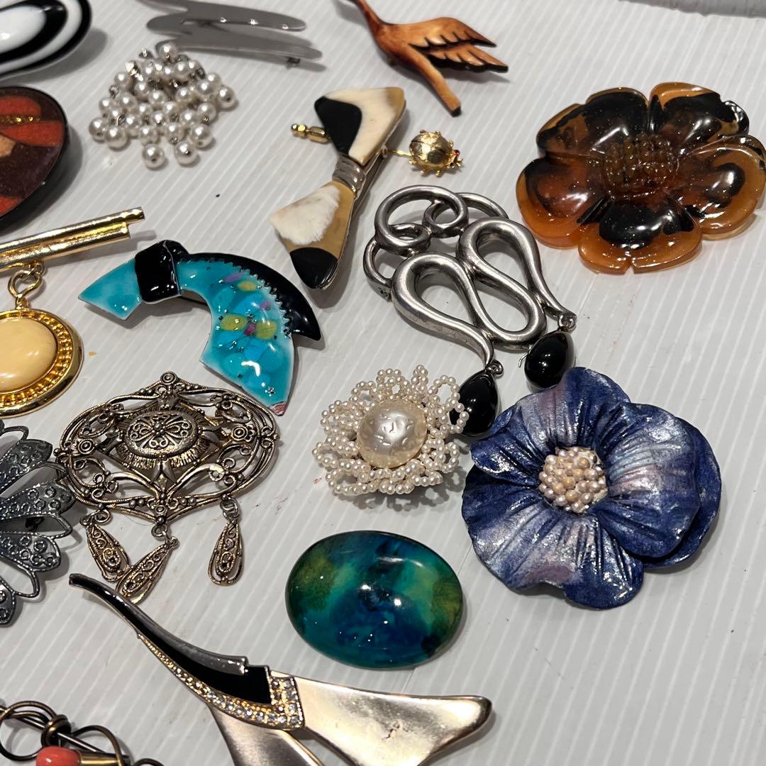 ブローチおまとめ27個アクセサリーおしゃれレディース希少