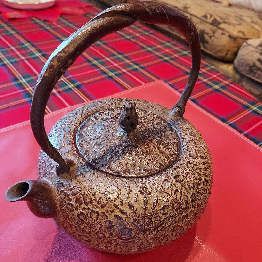岩鋳 南部鉄器 鉄瓶 桜柄 アンティーク 波模様 鋳鉄製鉄瓶 ステンレス