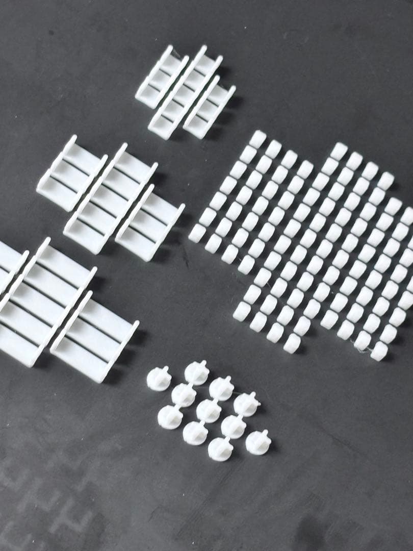 建築模型 机4種×10 椅子100脚 縮尺1/200 数量変更可 - メルカリ