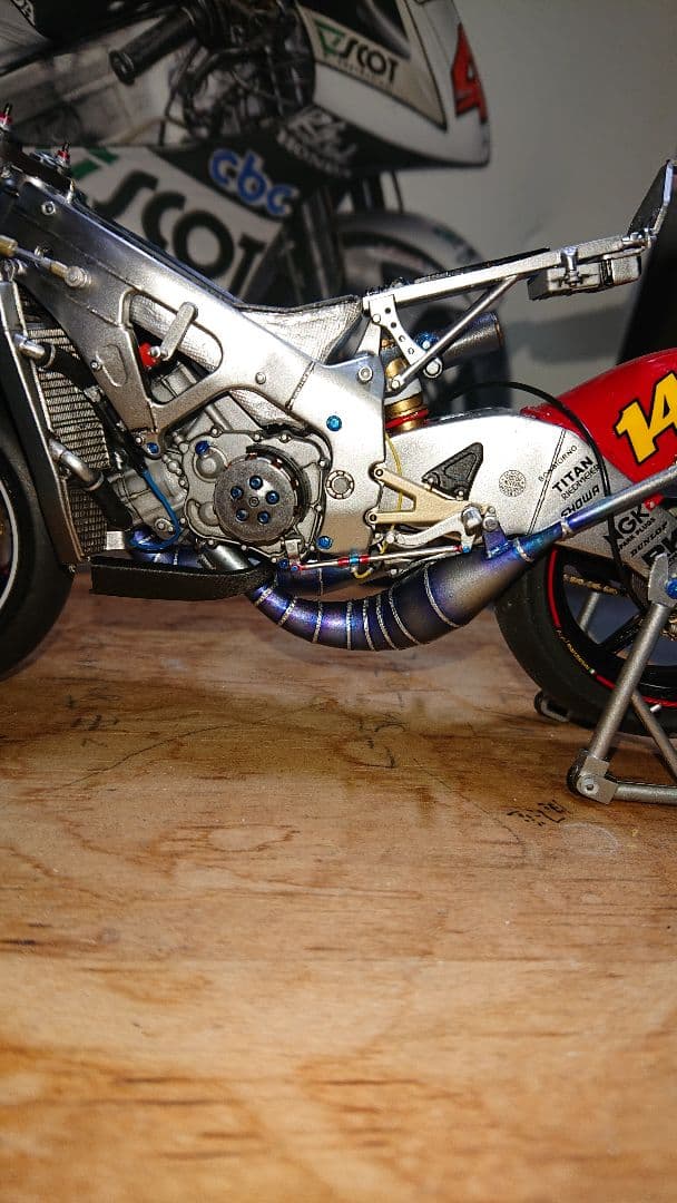 Honda 1/12 RS250RW完成品 ハセガワ タミヤ フジミ アオシマ