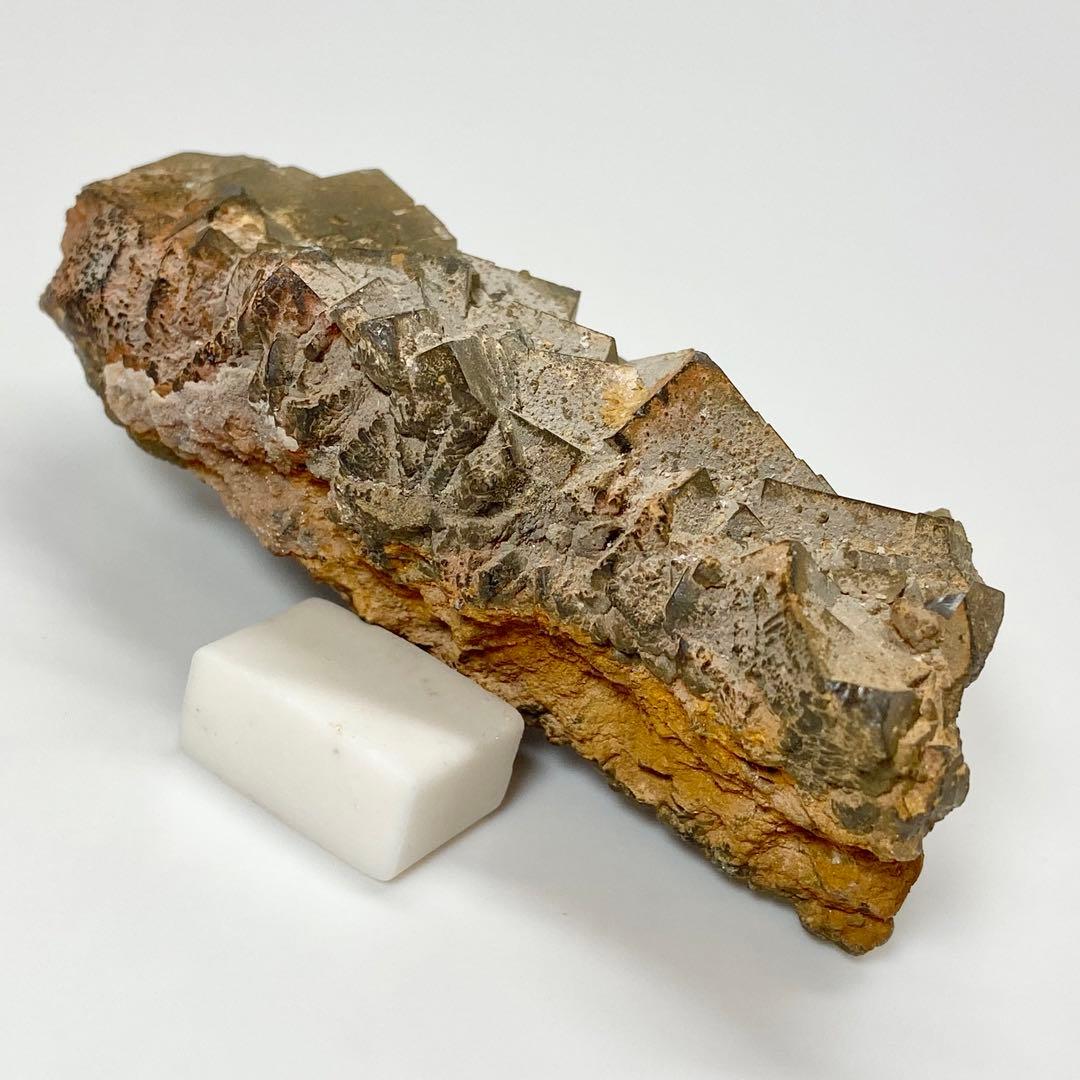 イリデッセンス フローライト 9cm 酸化被膜 鉱物標本 原石 天然石 ストーン