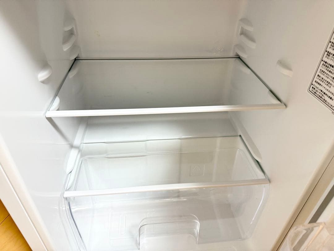 大幅値下げ‼️早い者勝ち‼️Hisense ホワイト 冷蔵庫 上開き