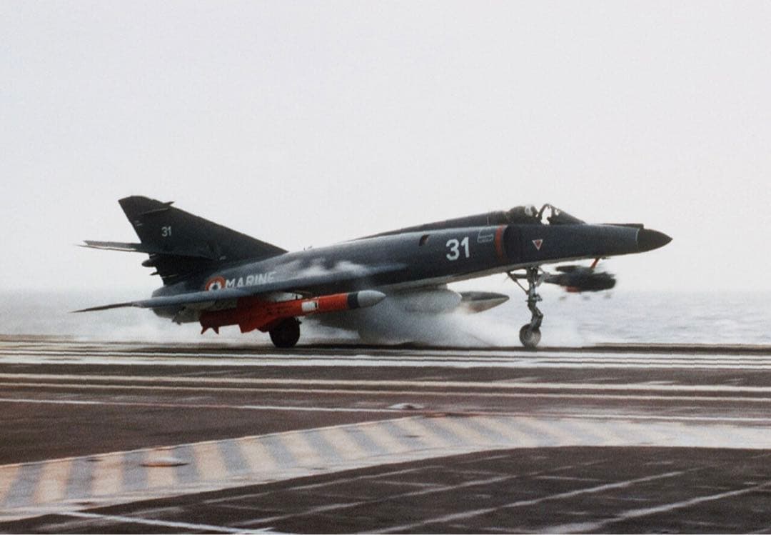 エレール 1/48 フランス海軍 ダッソー エタンダールIV M 艦上戦闘攻撃