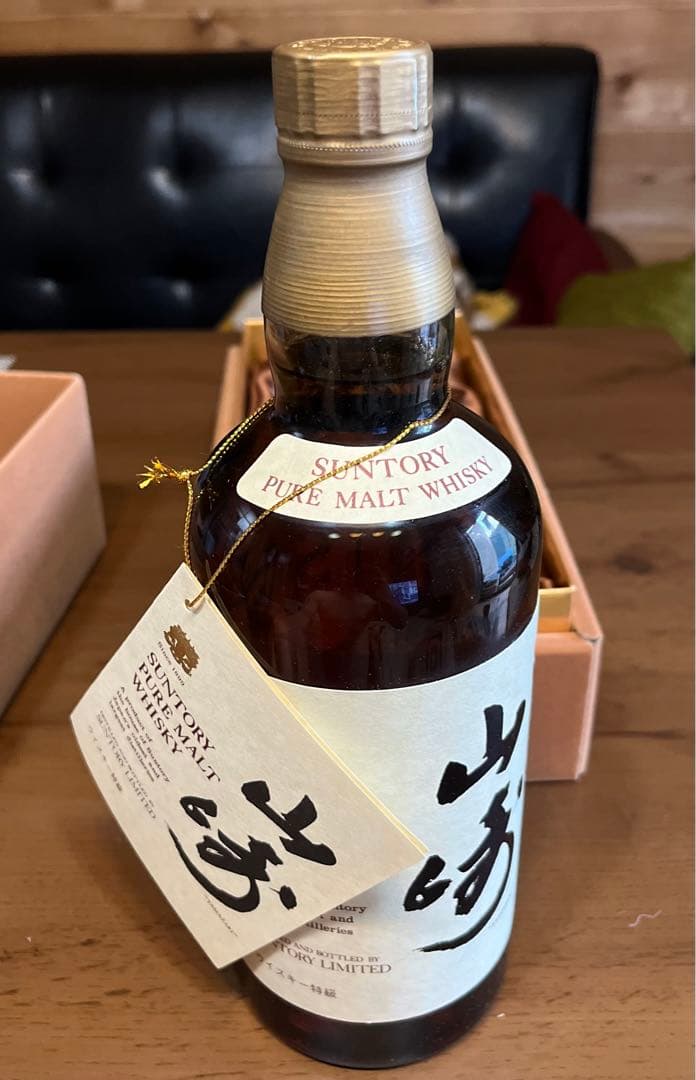 ⭐︎激レア 新年セール中⭐︎ サントリーウイスキー 特級 山崎 ベロア