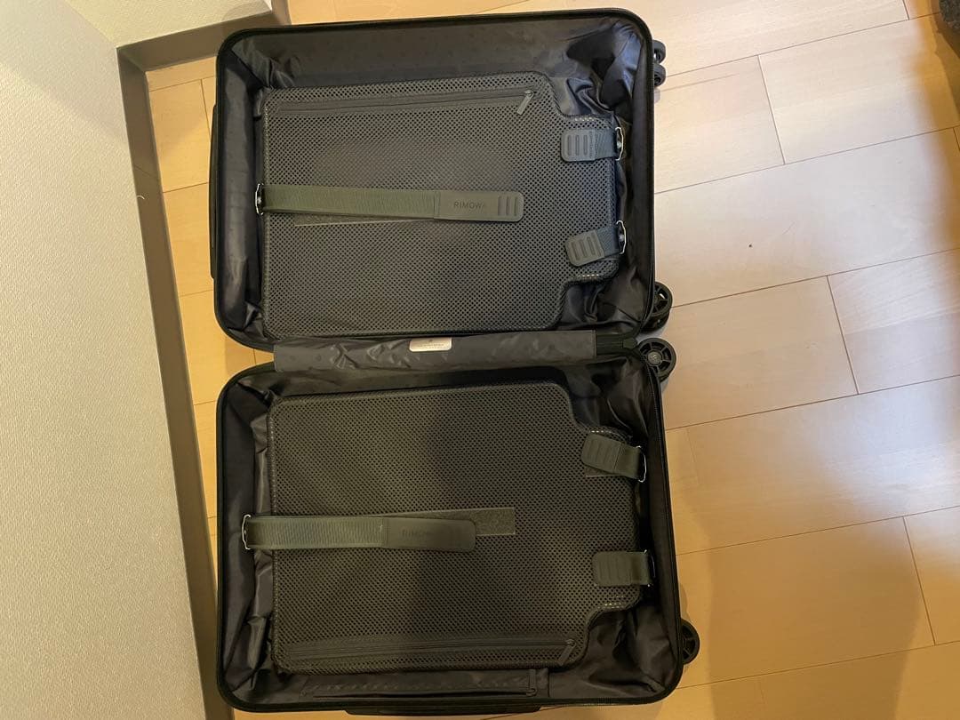 RIMOWA リモワ スーツケース キャビン 約33L 機内持ち込み可