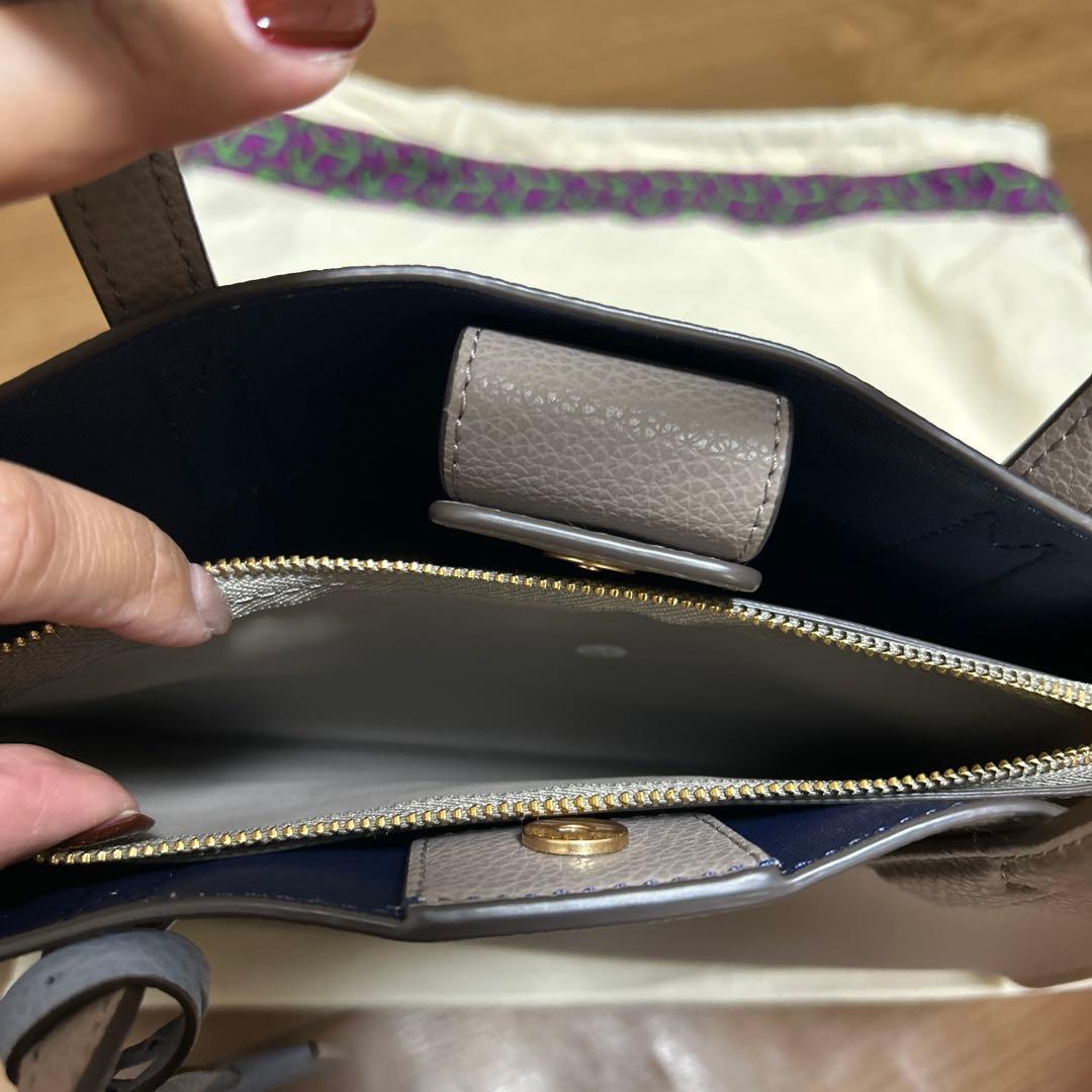 【美品】トリーバーチウォーカー スモール サッチェル