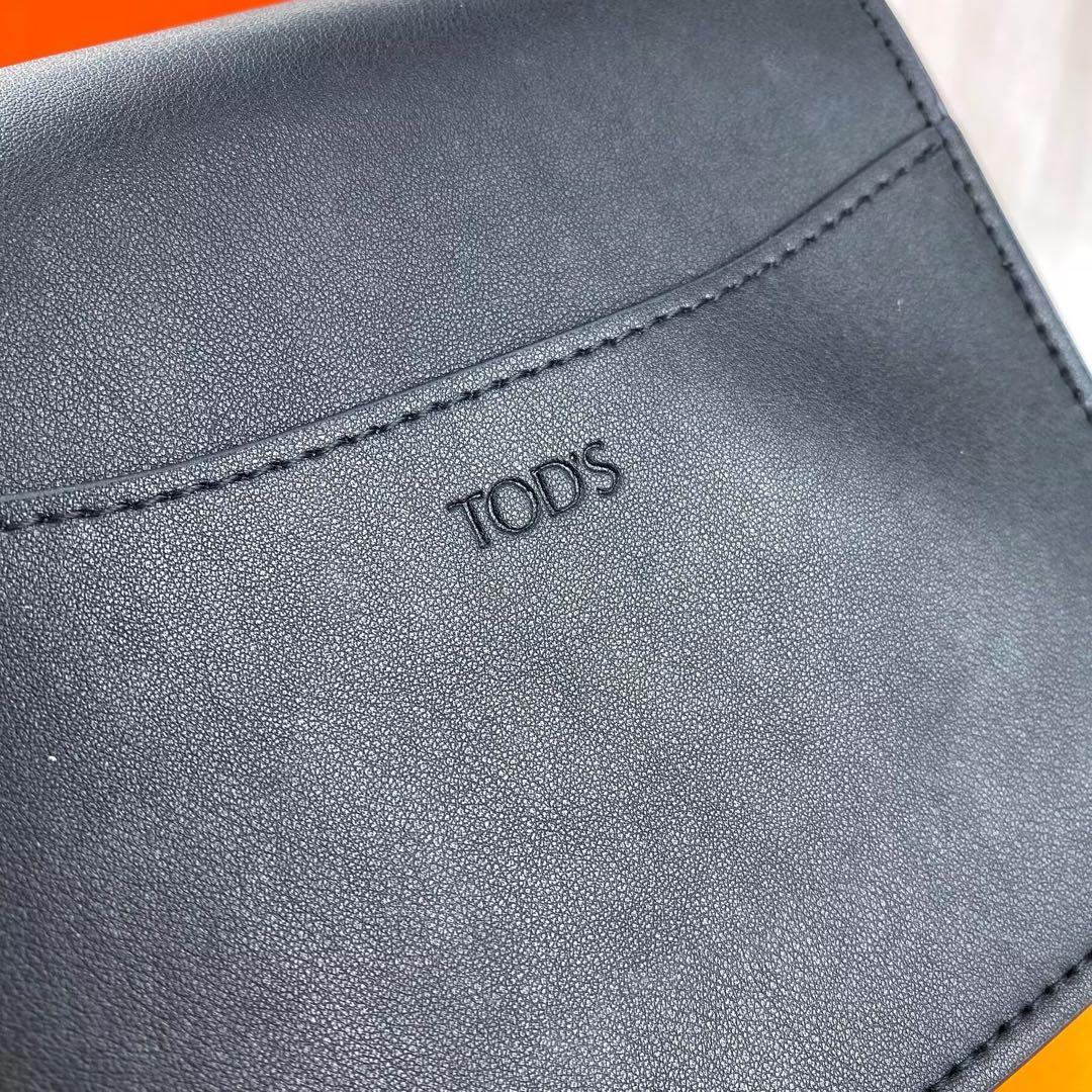 美品TOD'S ブラックレザー ショルダーバッグ