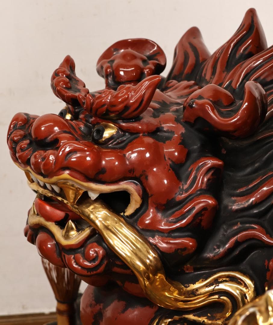 九谷焼　特大　九谷 八幡窯 須栄義 銘　玉獅子　置物　高さ60㎝　重さ30㎏