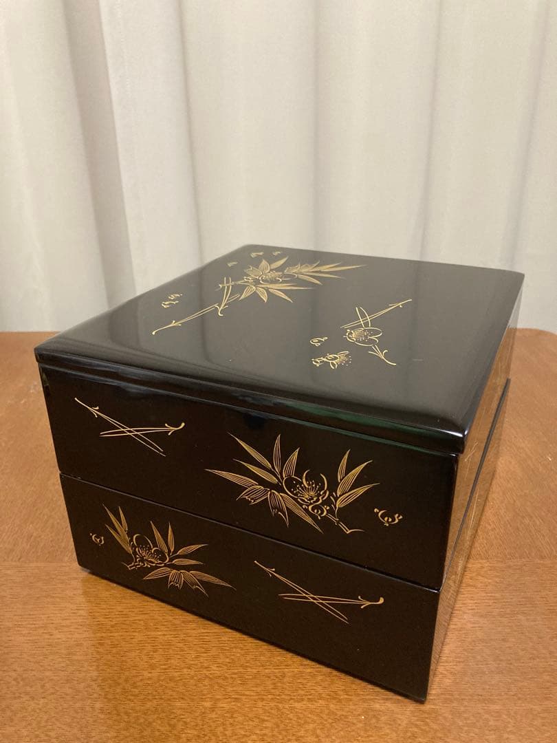 未使用新品 輪島塗 沈金彫 二段 重箱 松竹梅 桐箱付 漆塗り 金箔装飾 お正月