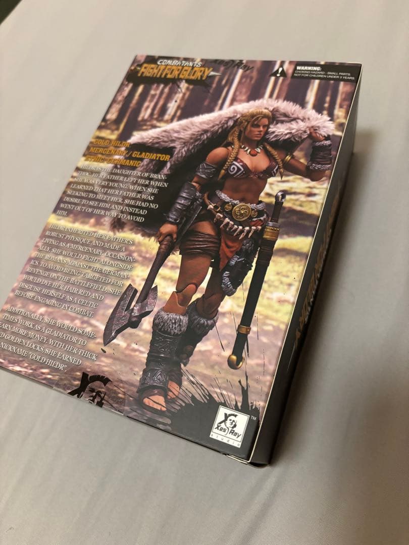 XESRAY STUDIO Gold Hilder，1/12 　６インチ