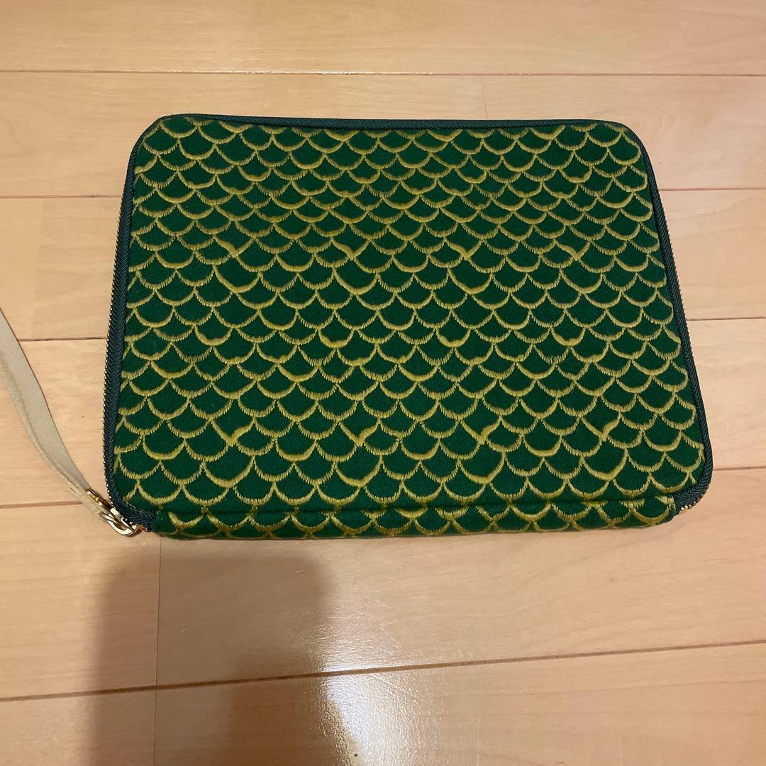 ほぼ日の「ちいさいひきだしポーチ」の使い方】机の上に広げておくと