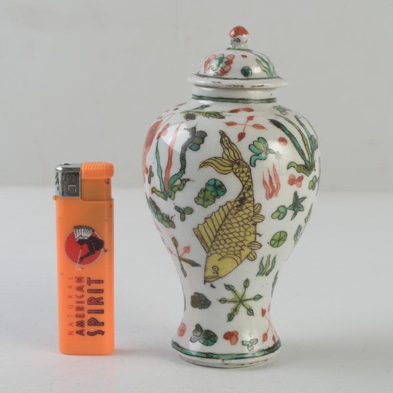 中国 大明嘉靖年製 赤絵 魚藻文 蓋壷 Z 8620 - メルカリ