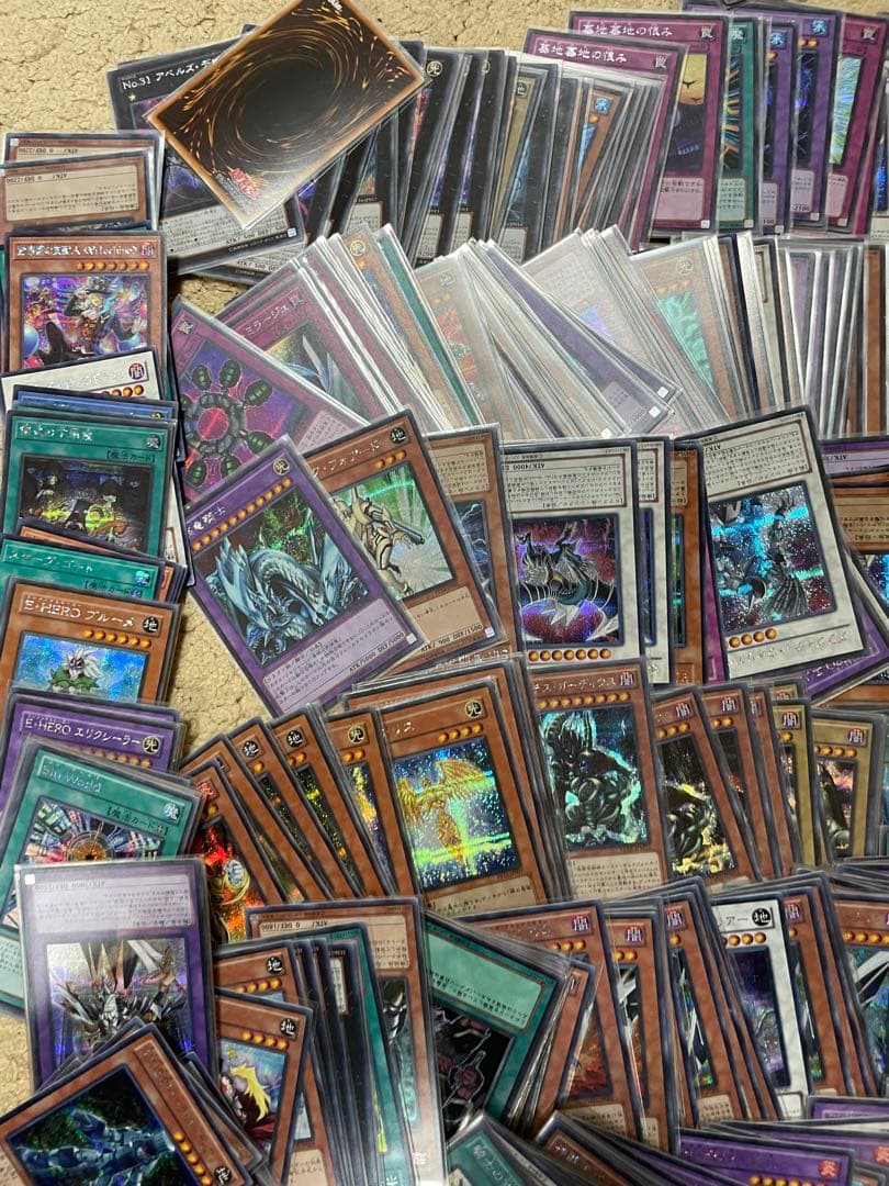 遊戯王　スーパーレア以上　まとめ売り　4000枚程度　初期　2期あり