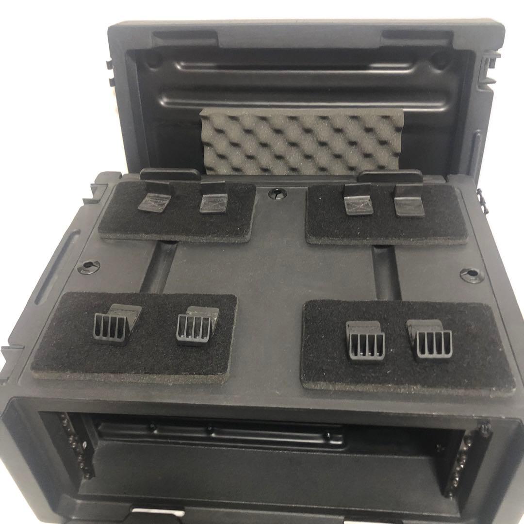 送料込★良品★SKB 4Uコンボラックケース キャスター キャリー 鍵付