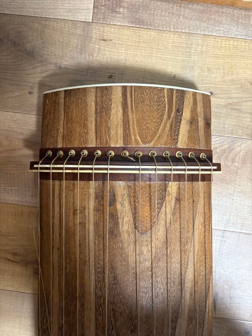 琴 13弦 引き取りお値引きします。