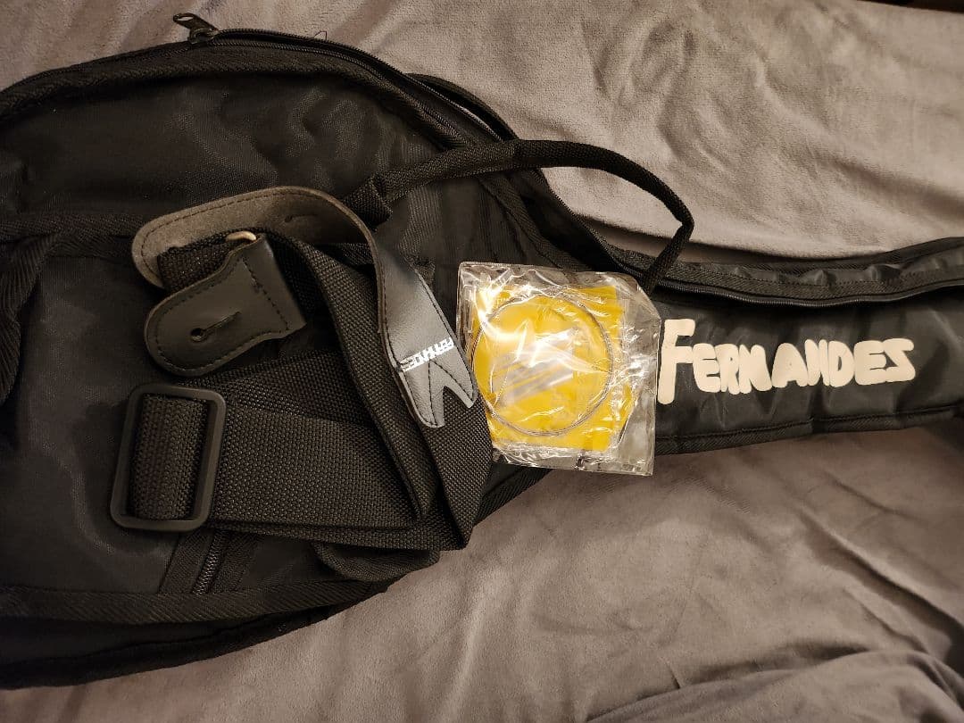 フェルナンデス ZO-3 グリーン アンプ内蔵ミニギター【ジャンク品】