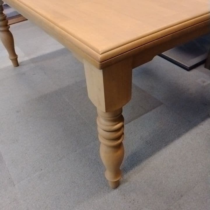 カントリーダイニングテーブル　栗脚 栗棒 ラバーウッド 無垢 展示品特価