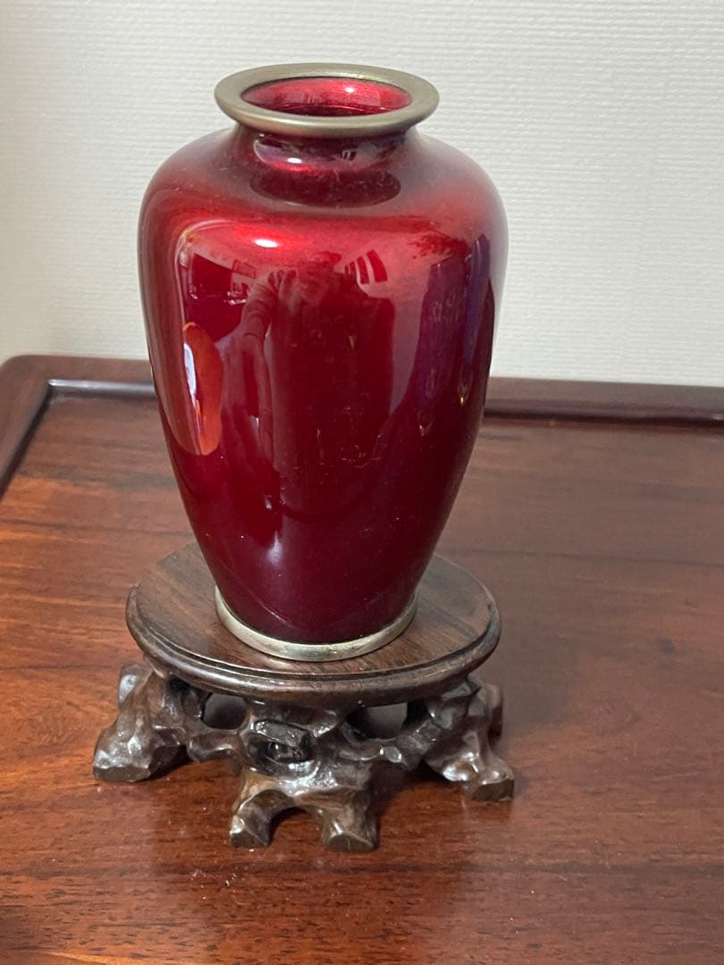 中国美術 梅蝶柄 七宝 花瓶 一对。七宝焼 壶1個台付き。一輪挿し