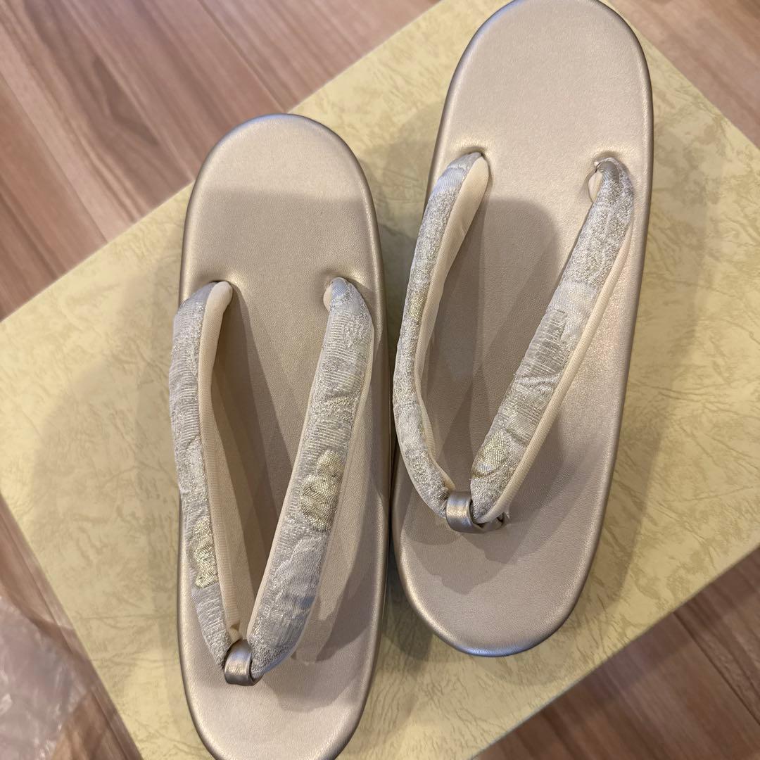 草履バッグセット　ゴールド和装・留袖黒留袖M 22.5-23.5 七五三　結婚式