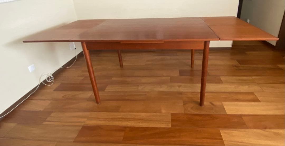 【送料込】【難あり】北欧ビンテージのテーブル