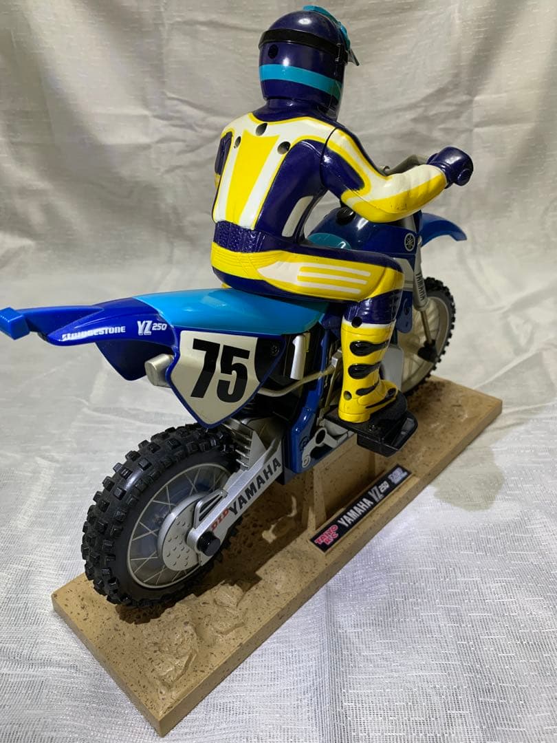 ホビーラジコン BONDSTREET