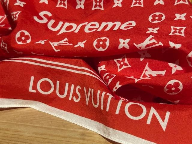 ♪送料無料★Louis Vuitton x Supreme★バンダナ★正規品♪
