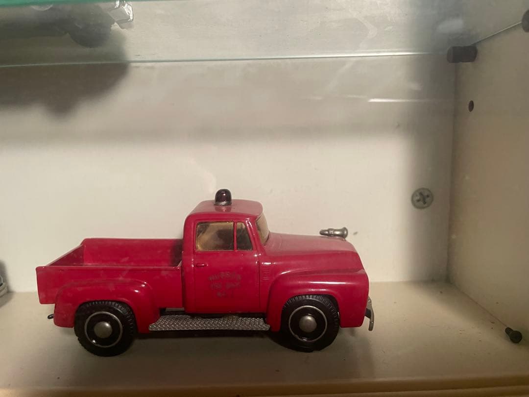 フォード 赤 ミニトラック 約10cm