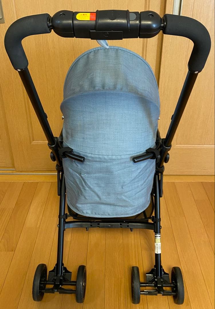 Combi コムペット ミリミリライト レイクブルー (ペットカート)