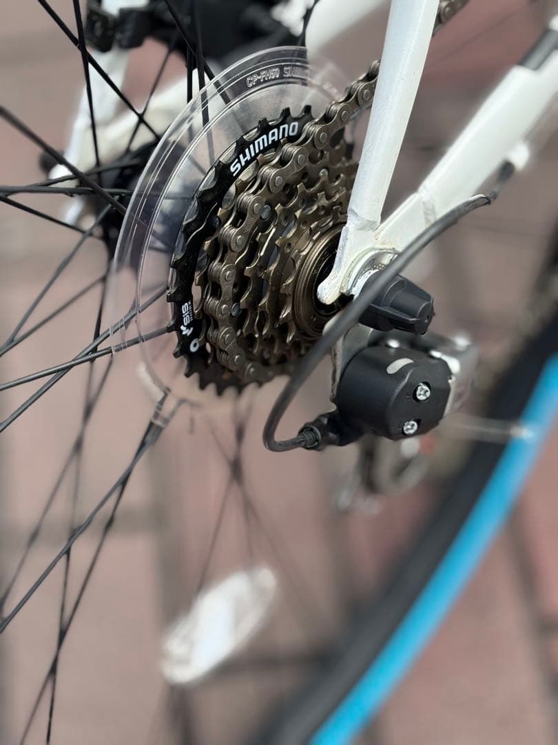 カラフル・クロスバイク(700c)関西圏内、個人配達致します。(交通費のみ)