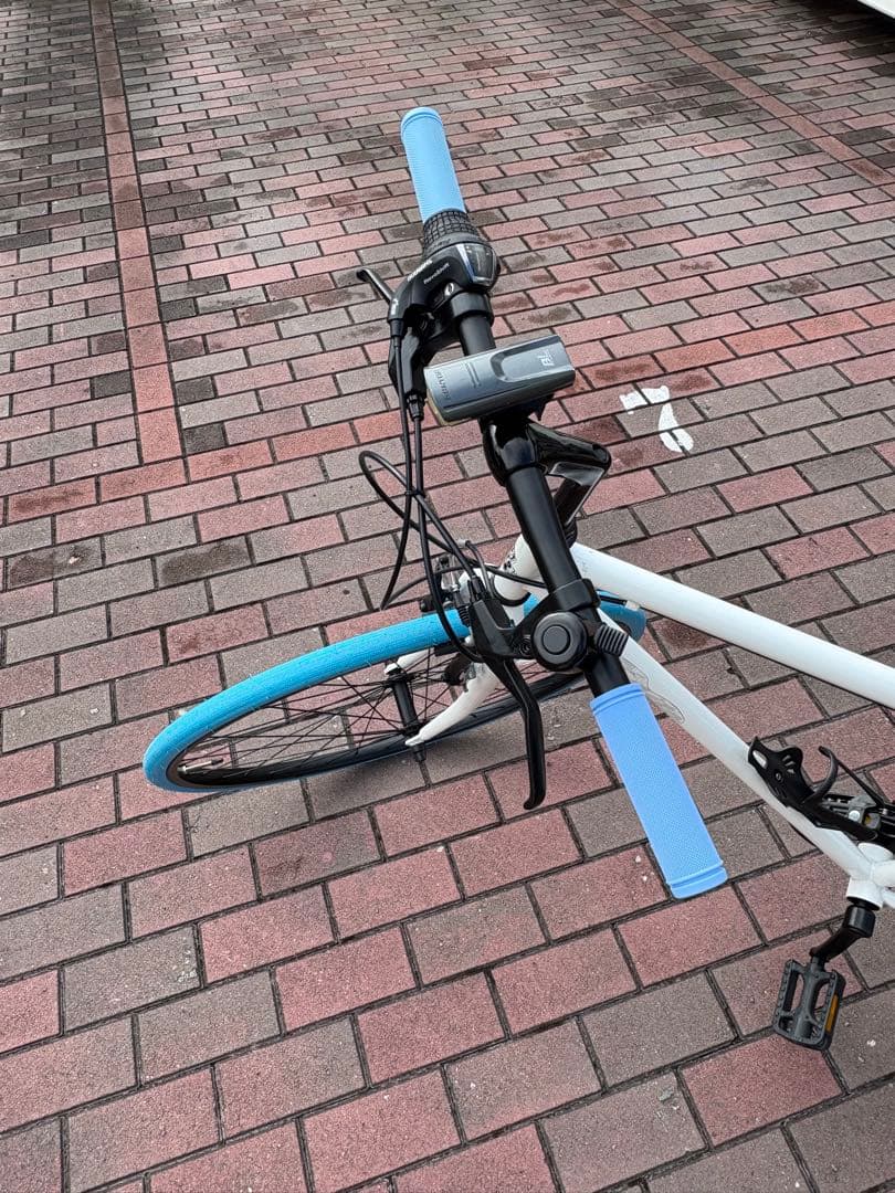 カラフル・クロスバイク(700c)関西圏内、個人配達致します。(交通費のみ)