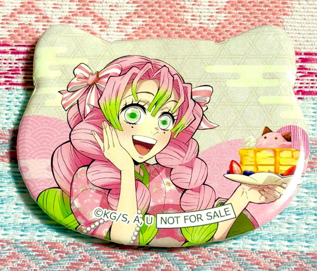 鬼滅の刃 甘露寺蜜璃 缶バッジ ナンジャタウン 猫 ネコ いこいの里