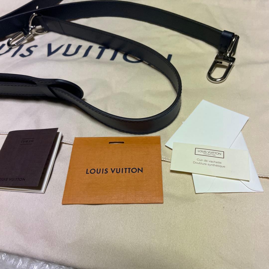 LOUIS VUITTON エピ　ネイビー ビジネスバッグ