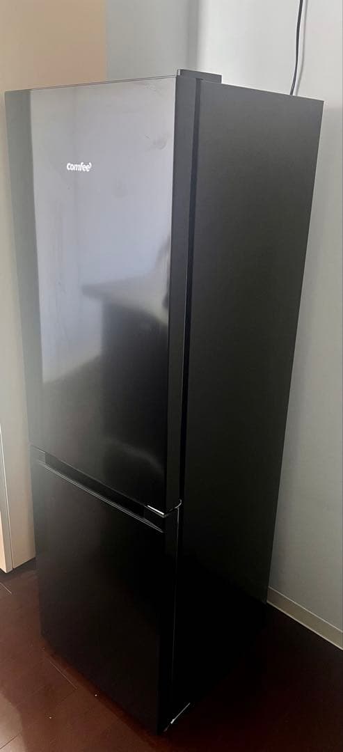 2025年製 ブラック冷蔵冷蔵庫comfee 174L 2ドア 右開き