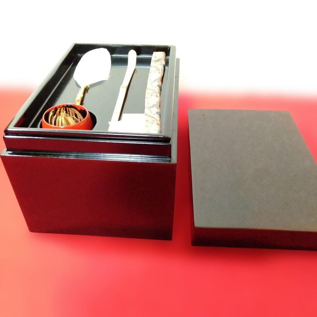 茶道具 唐松蒔絵茶箱 道具皆揃い 蒔絵師忠雲 共箱